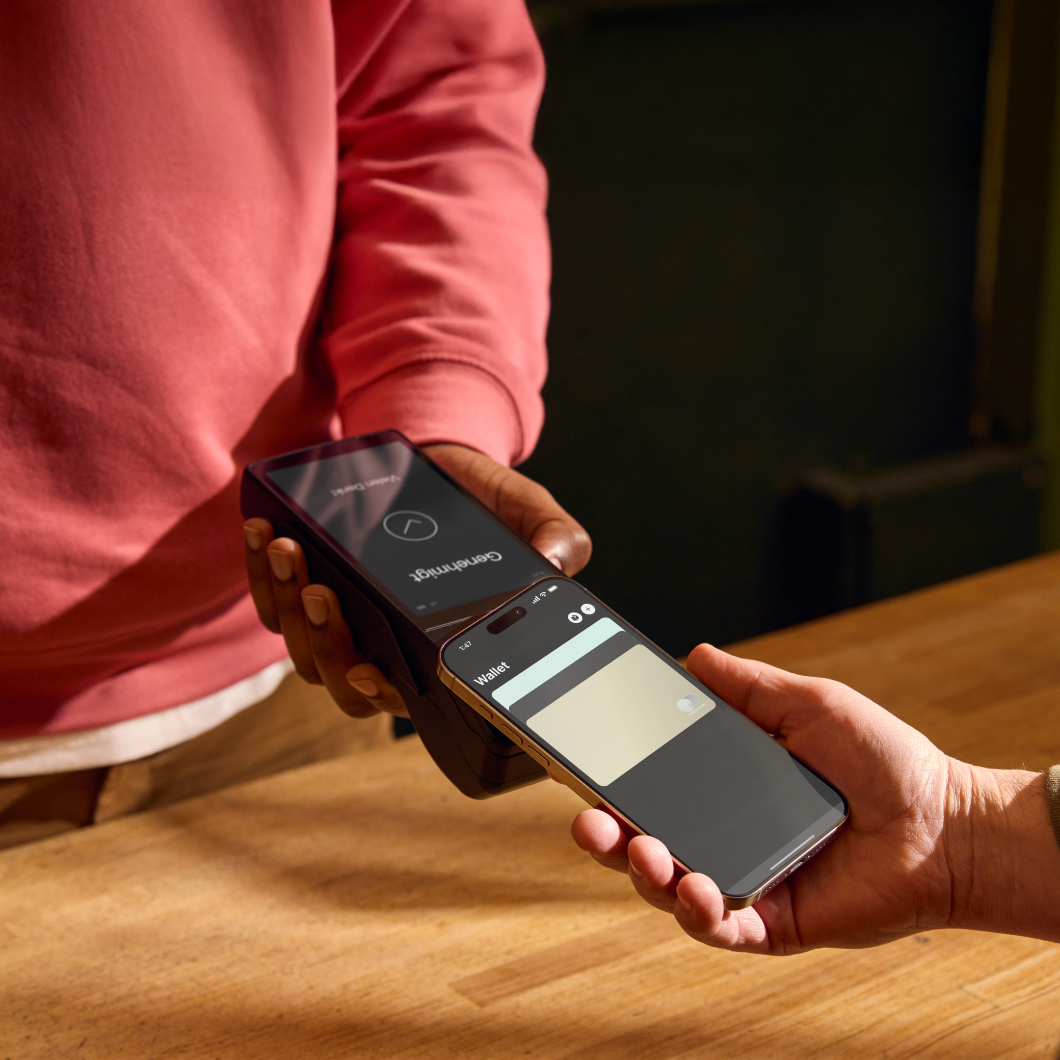 WEB BrandMockup Hero TopicHighlight Bento Headline Cards Tiles Medium Business WbRvmp