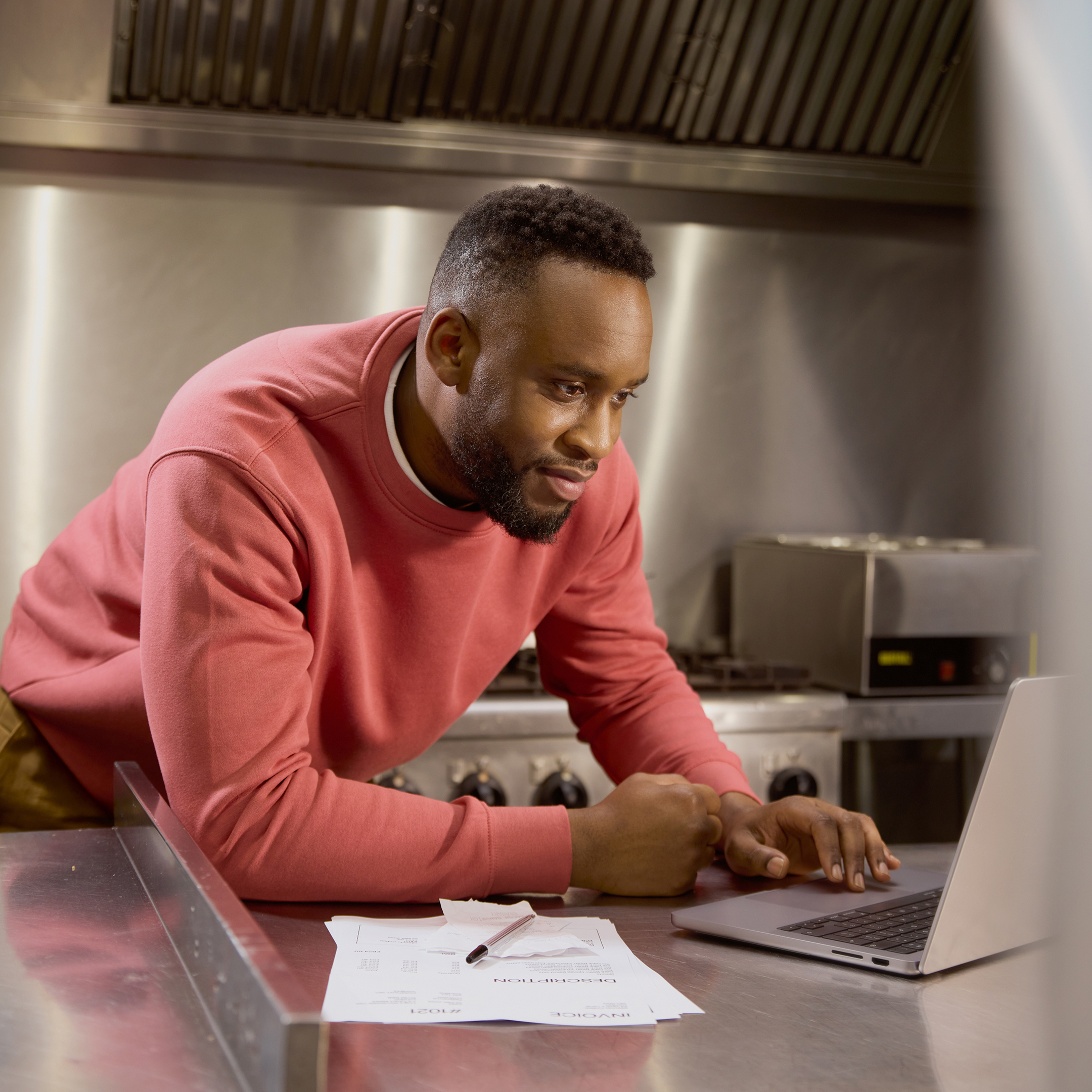 WEB BrandPhoto Hero TopicHighlight Men Notebook Paper Restaurant E04 Financing WbRvmp