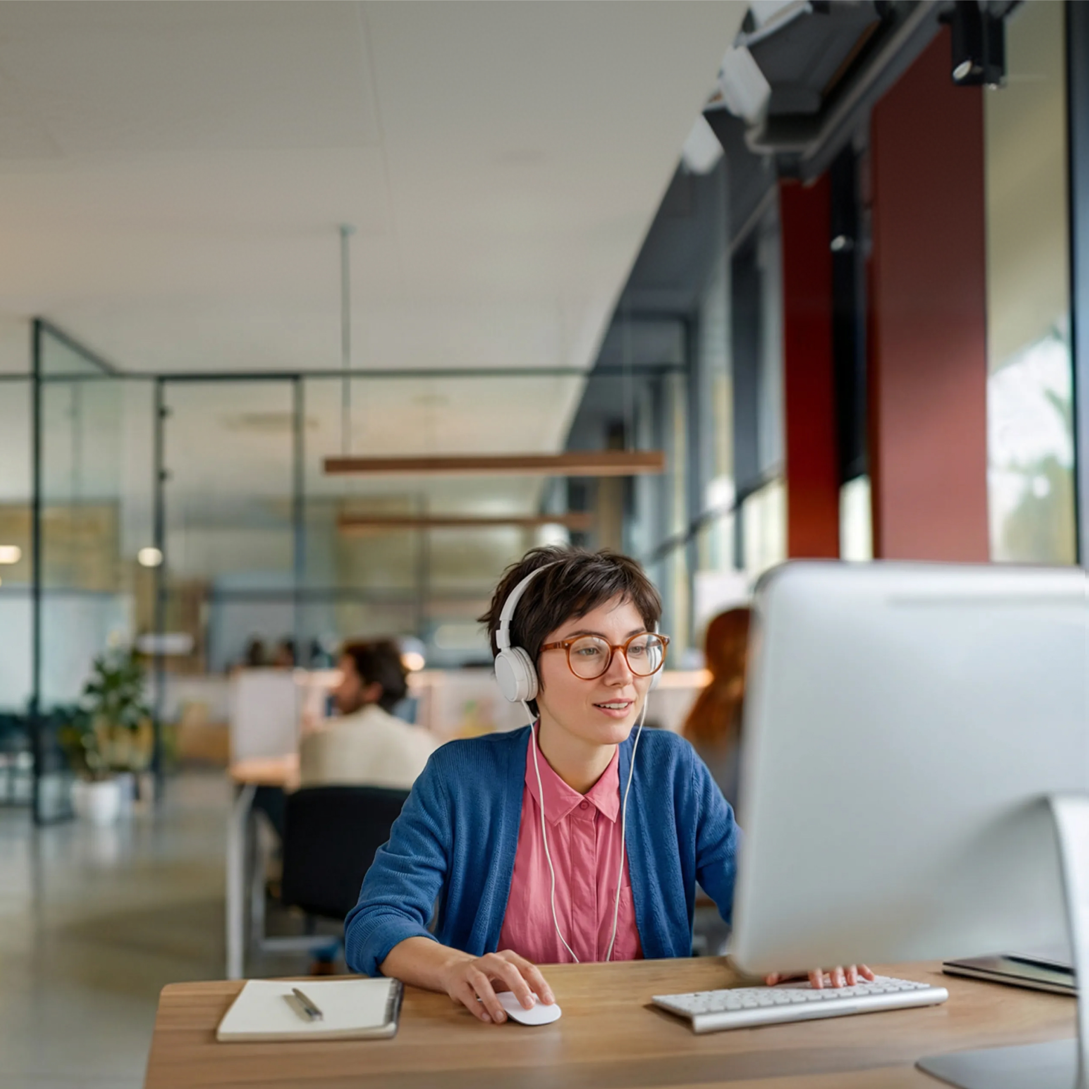 WEB BrandPhoto Headline SpecialCrop Service client WbRvmp