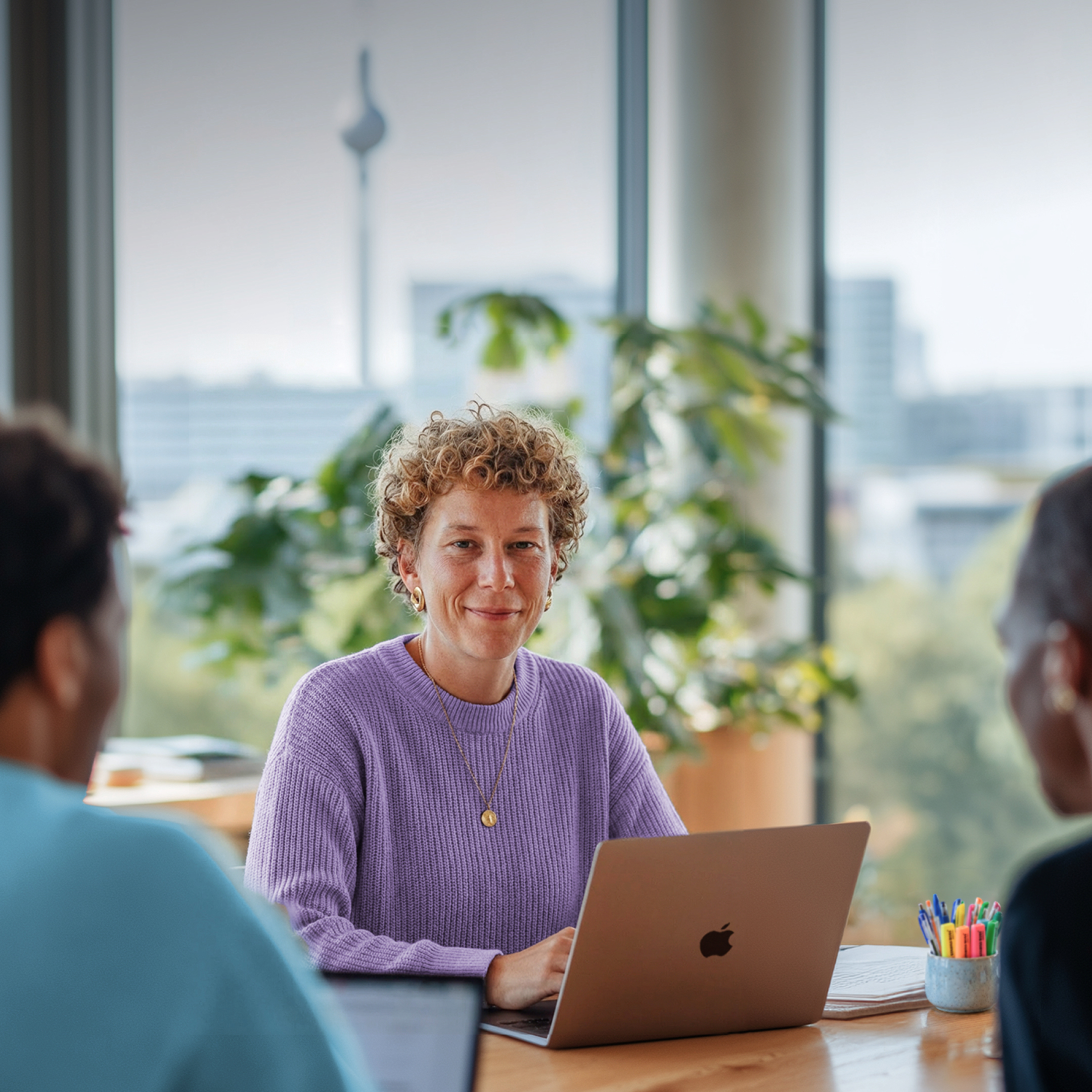 WEB BrandPhoto  Hero TopicHighlight Bento Headline Cards Tiles Qontoer Berlin WbRvmp