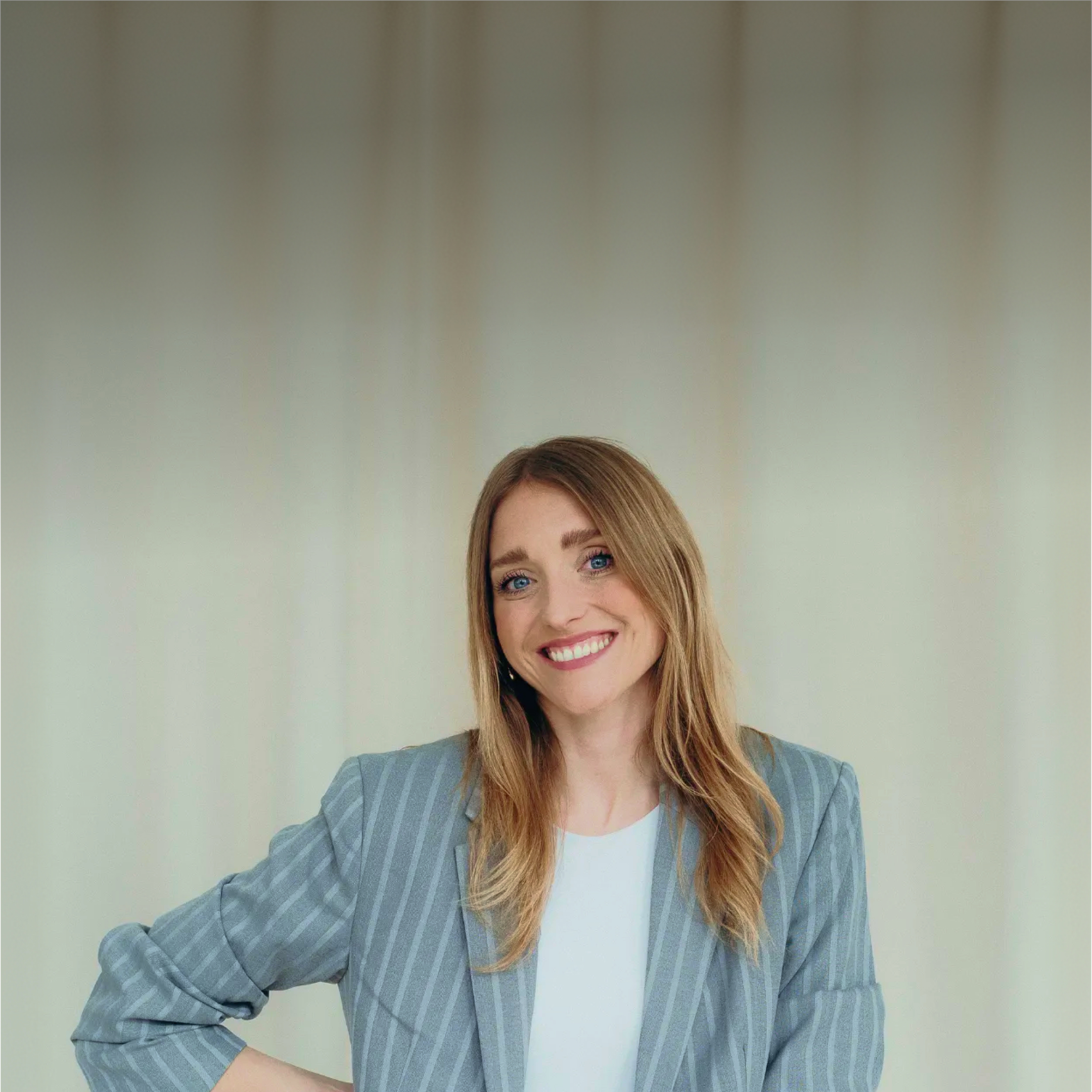 WEB Photo Hero TopicHighlight Bento Headline Cards Tiles Expert Nora Dietrich WbRvmp