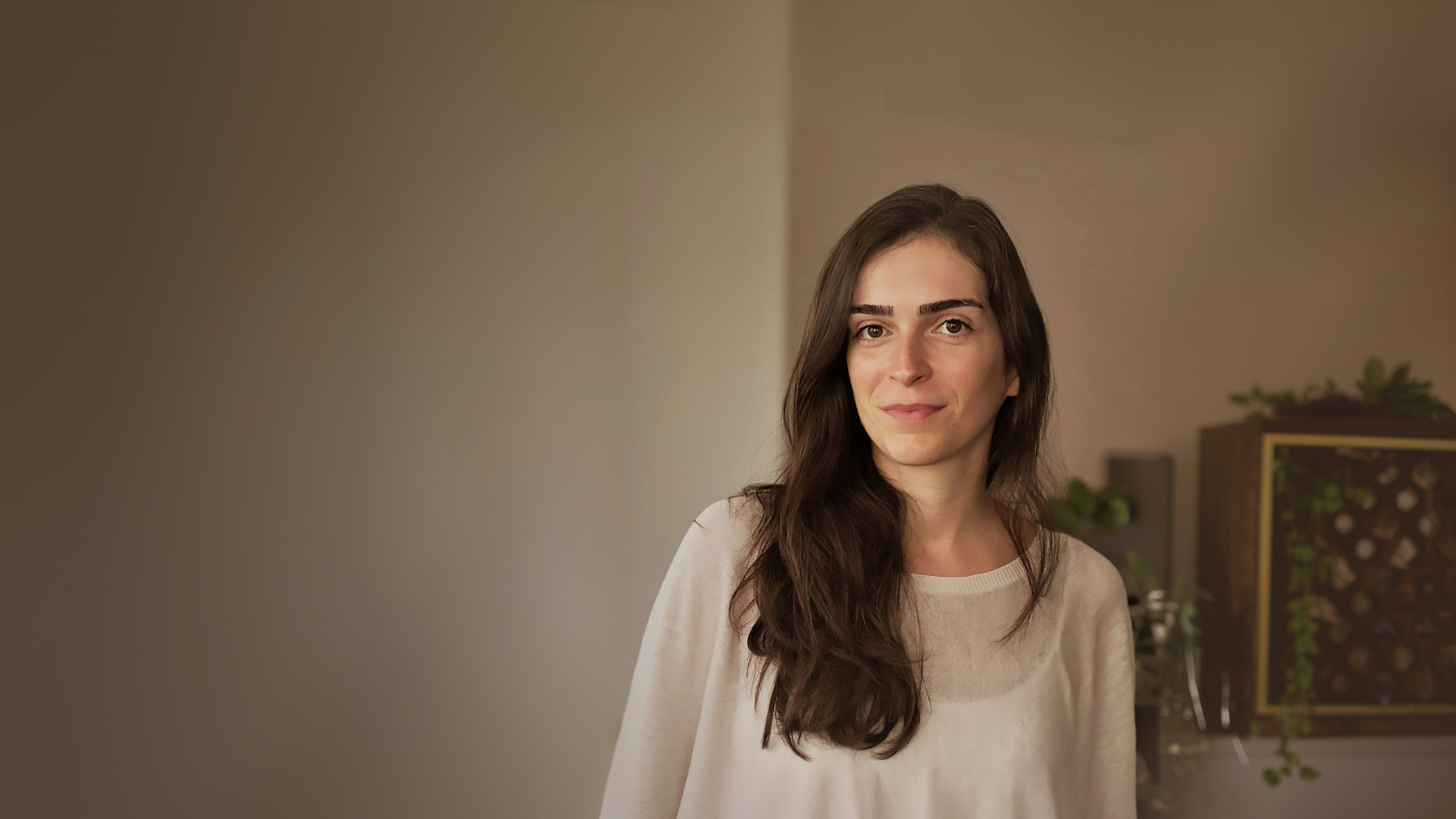 Tarjetas fotográficas WEB Bento Titular Marta Lozano Crowdcube Página de inicio WbRvmp.jpg