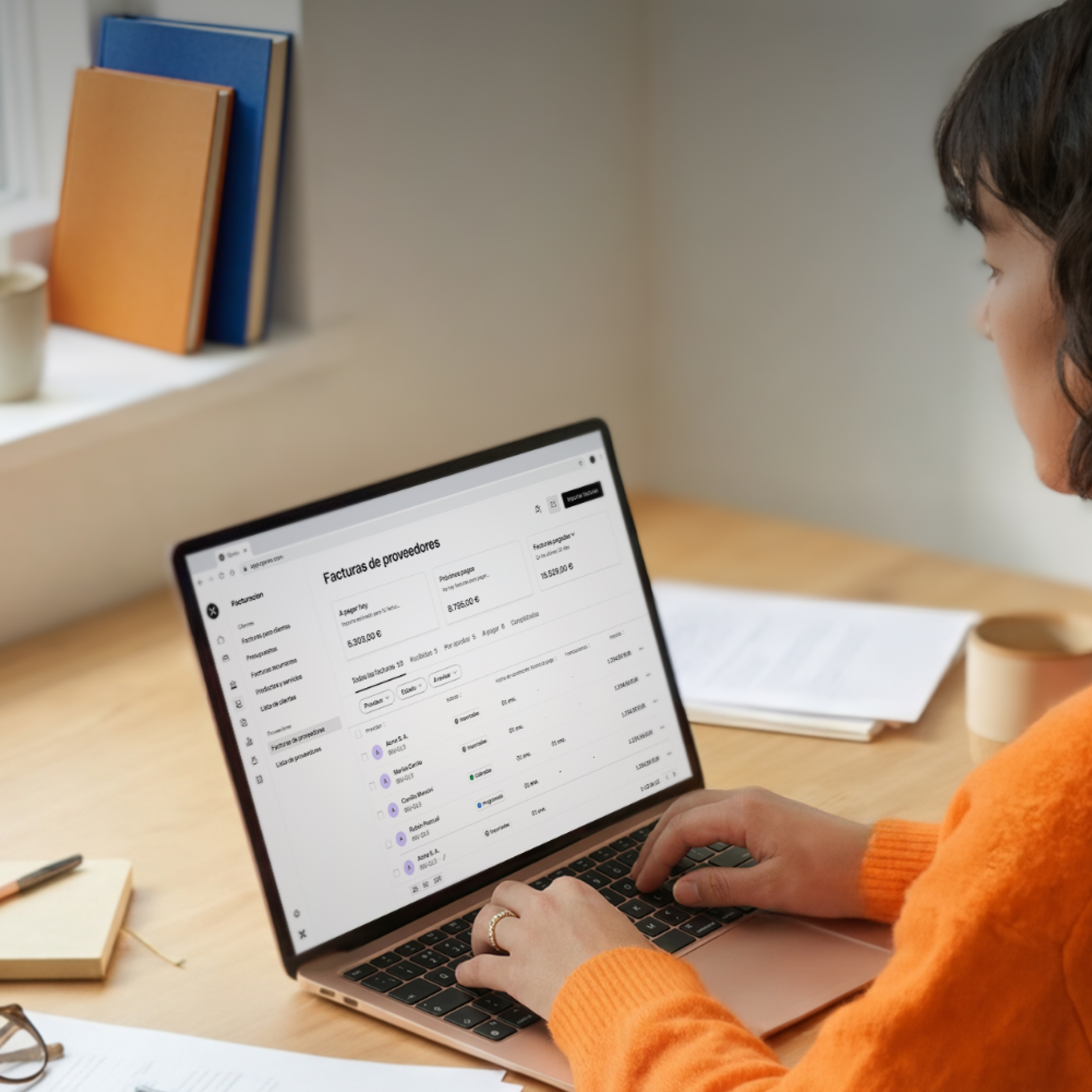 WEB BrandMockup Hero TopicHighlight Bento Headline Cards Tiles BM01 Factura del proveedor WbRvmp