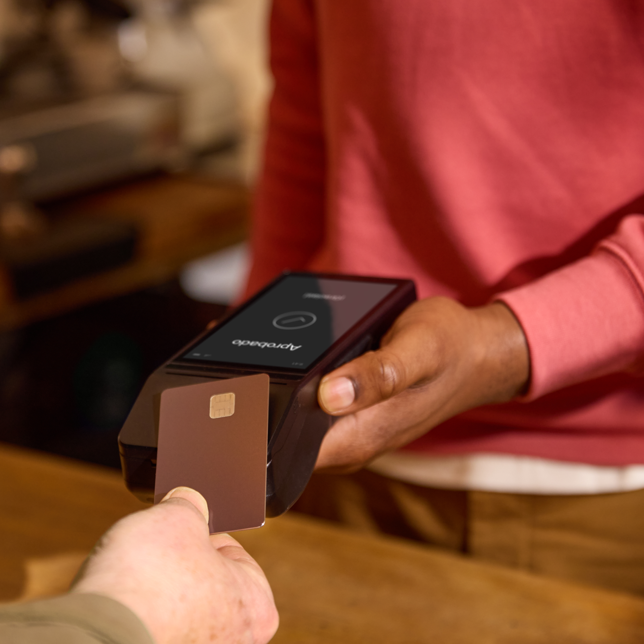 WEB BrandMockup Hero TopicHighlight Bento Headline Cards Tiles Qonto POS Coffee WbRvmp