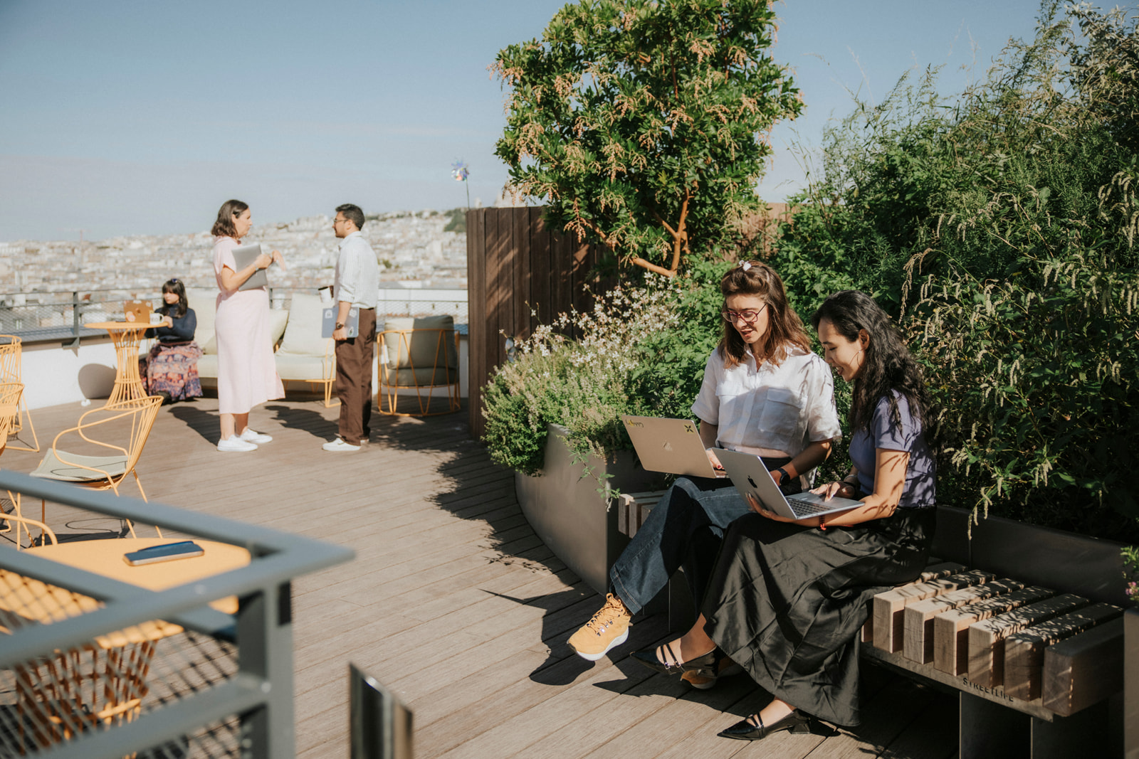 MediaKit Qonto BNO Office Rooftop Qontoers