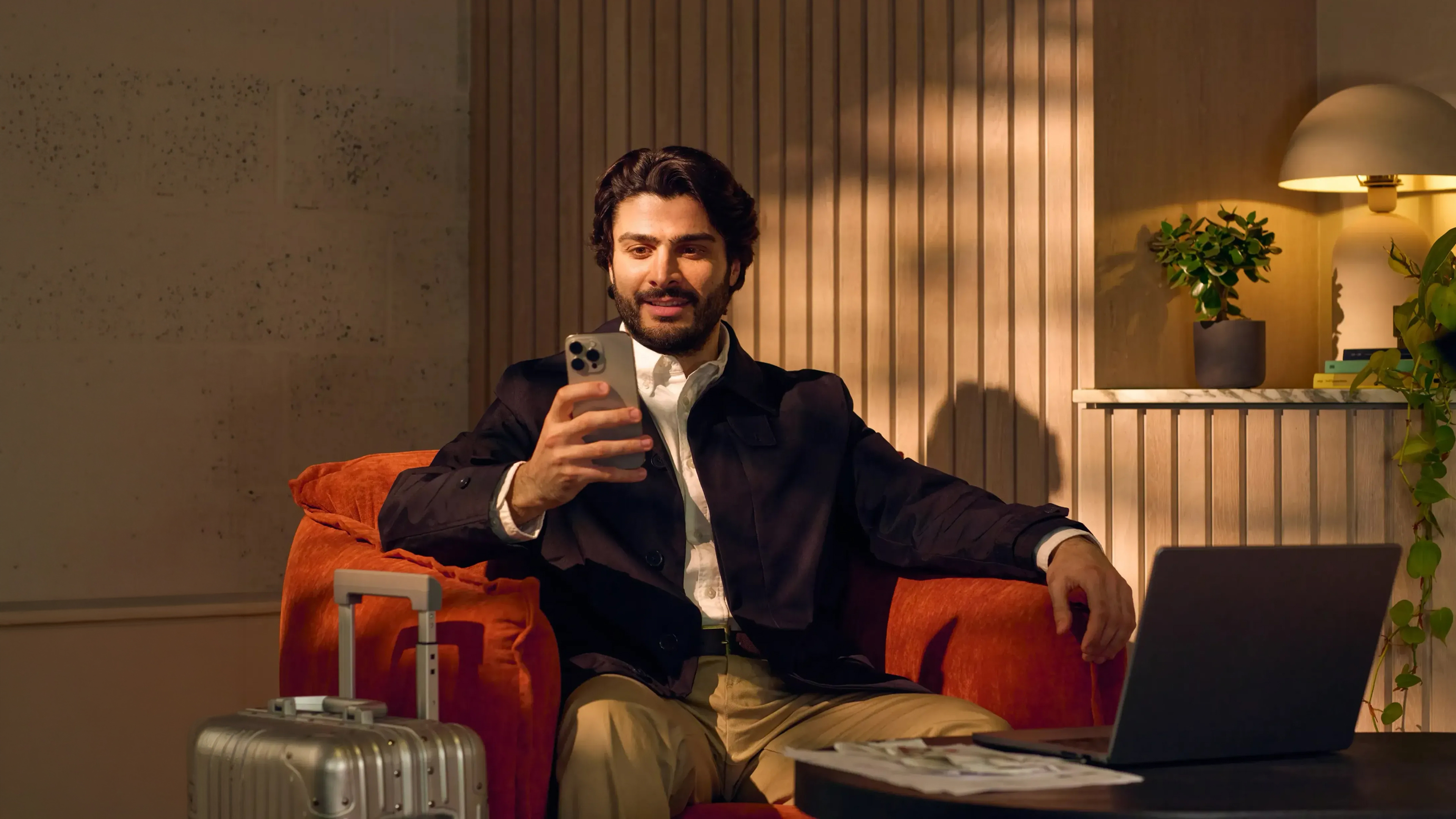 Man Traveller E02